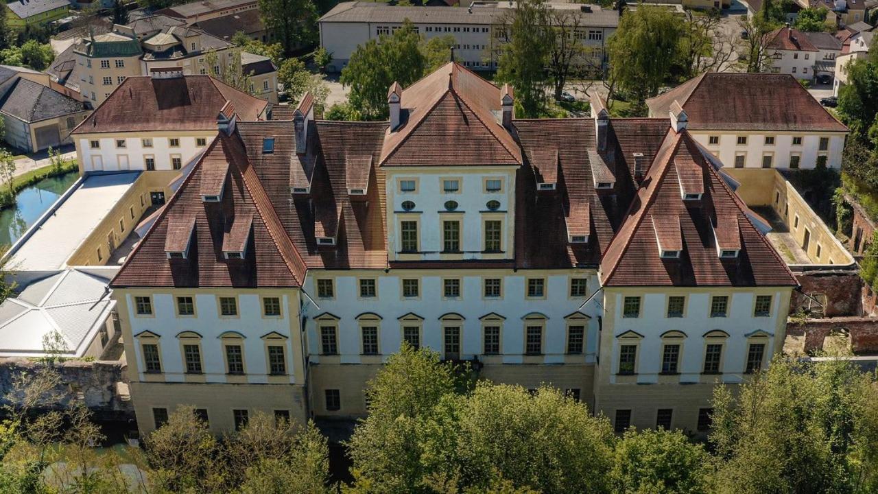 Innviertler Versailles Aurolzmunster Luaran gambar
